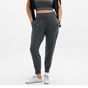 Salutation High Rise Jogger- Gray